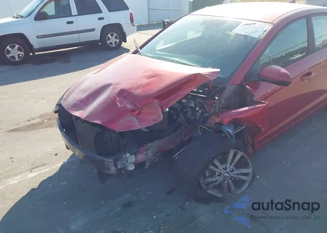 2017 Hyundai Elantra Se z USA, uszkodzony, nr VIN 5NPD84LF8HH103733